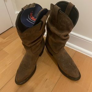 Durango Woman’s brown cowboy boots